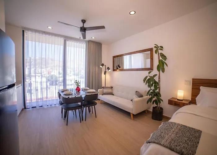 Modern 3 Blocks Away From The Marina King Bed And Pool Apartment Cabo San Lucas