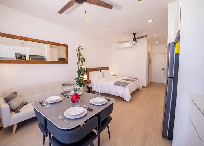 Modern 3 Blocks Away From The Marina King Bed And Pool
